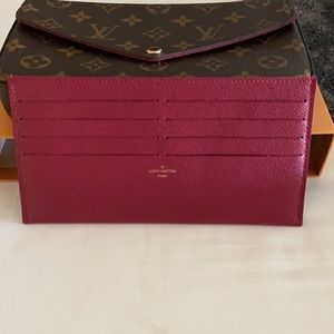 COPY - Felicie card insert that comes with the Louis Vuitton bag. Card holder o…